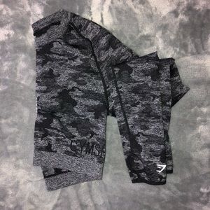 Black Gymshark Camo Crop Top